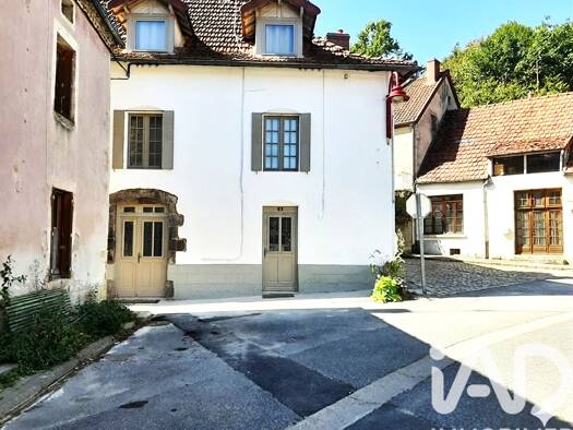 Maison à vendre 118 000 € 8 pièces 3 chambres 151 m² 303 m² de terrain Échassières 03330