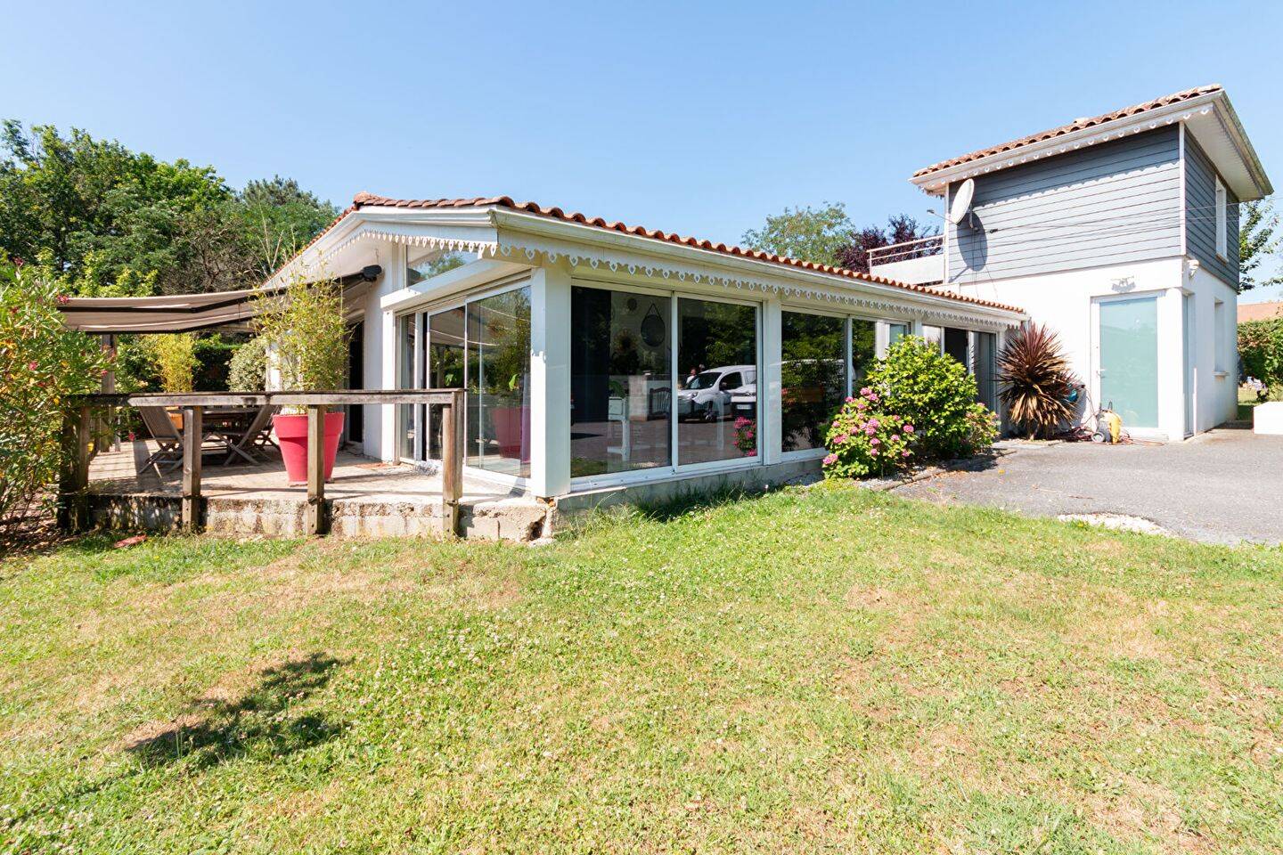 Maison 8 pièces 211 m² · à Artigues-près-Bordeaux · 211,1 m² · 475 000 €