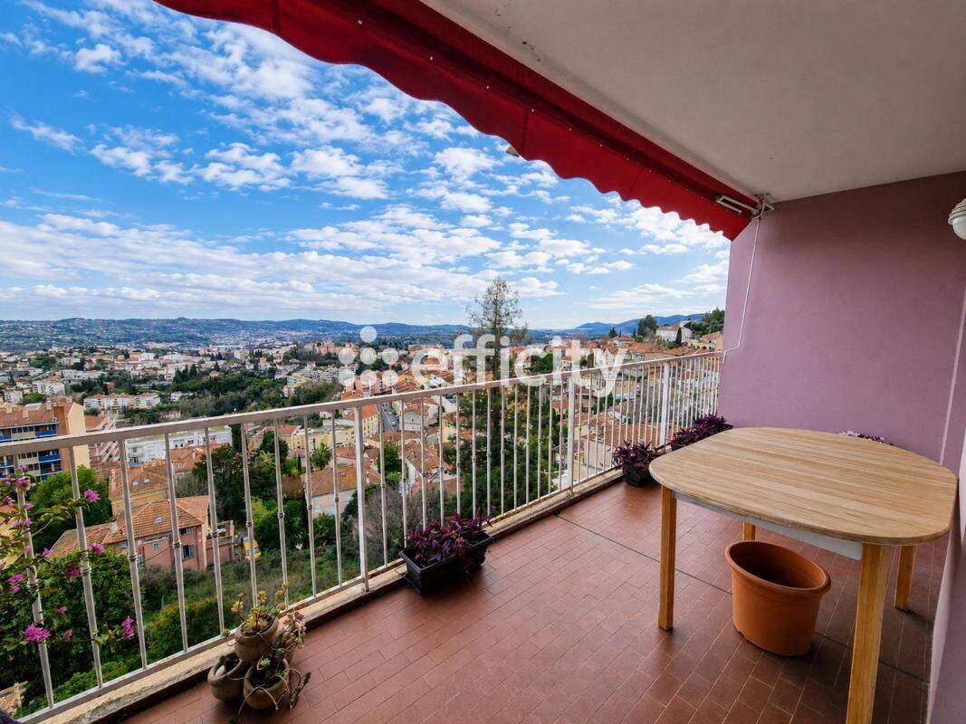 Appartement 3 pièces 72 m² · à Grasse · 72 m² · 234 000 €