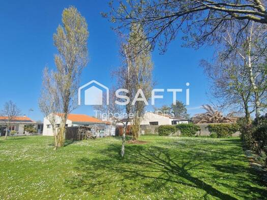 Terrain constructible à vendre 142 800 € 611 m² de terrain Vérines 17540