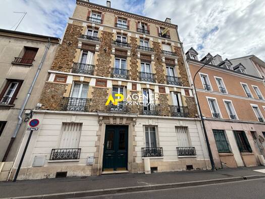 Appartement à vendre 164 600 € 2 pièces 1 chambre 30 m² Étage 4/4 Centre Ville-Basilique Argenteuil 95100