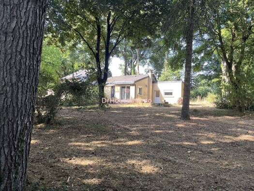 Maison à vendre 262 000 € 6 pièces 3 chambres 137 m² 9 587 m² de terrain Soulaire-et-Bourg 49460