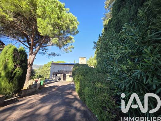 Demeure à vendre 780 000 € 7 pièces 4 chambres 232 m² 1 844 m² de terrain Saint-Paul-de-Vence 06570