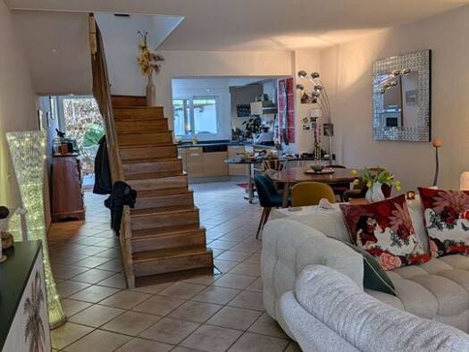 Maison de ville à vendre 320 000 € 4 pièces 2 chambres 120 m² dès le 30/07/2026 France et Rosieres Vichy 03200