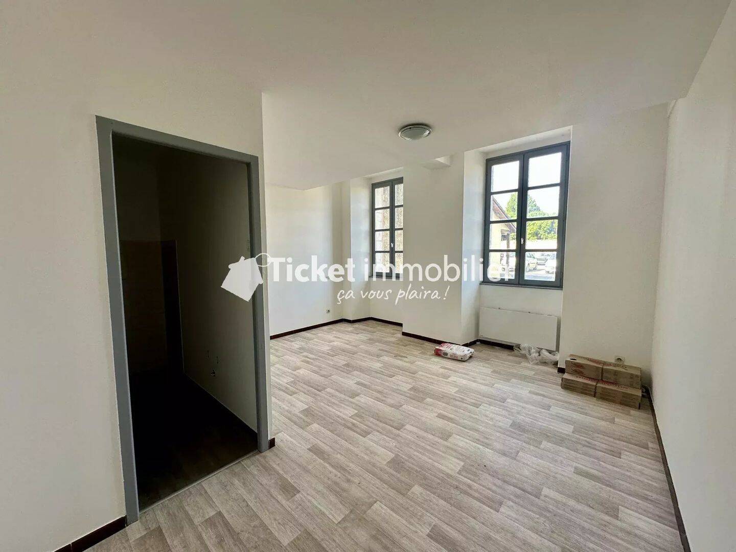 Appartement 1 pièce 28 m² · à Mirande · 27,7 m² · 370 €/mois