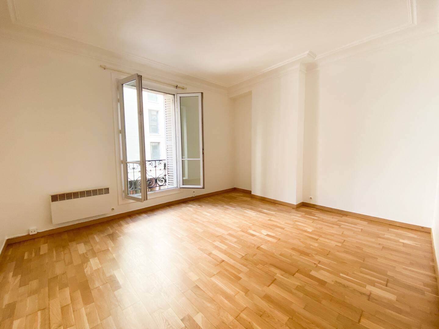 Appartement 2 pièces 32 m² · à Levallois-Perret · 31,5 m² · 950 €