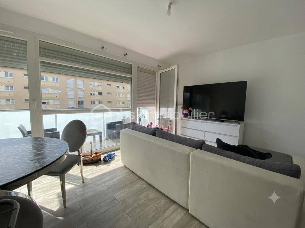 Appartement 3 pièces 58 m² · à Petit-Couronne · 57,7 m² · 84 900 €