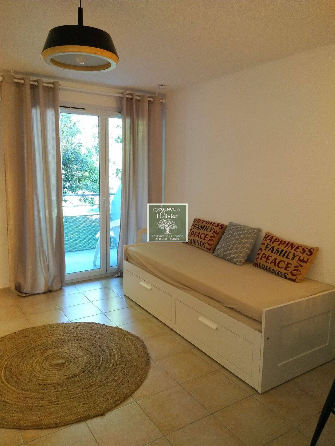 Appartement 1 pièce 25 m² · à Arles · 25 m² · 595 €