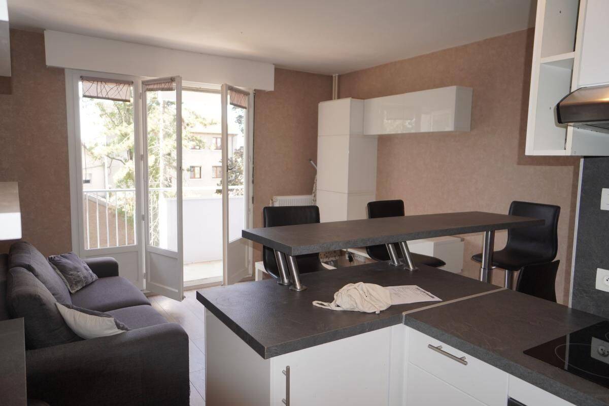Appartement 2 pièces 30 m² · à Dijon · 29,6 m² · 490 €