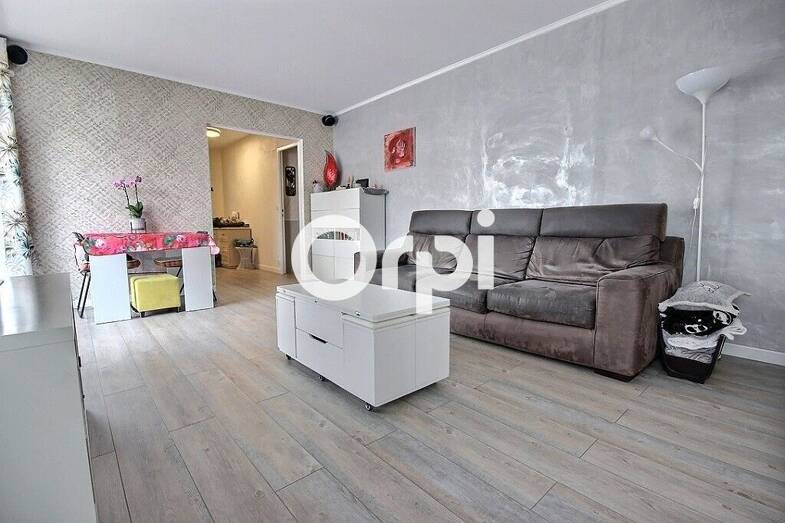 Appartement à vendre 173 000 € 4 pièces 3 chambres 86 m² Étage 3/4 Nouveaux Horizons-Coudrays Élancourt 78990
