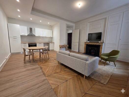 Appartement à vendre 390 000 € 4 pièces 3 chambres 85,6 m² Étage 1/5 Ainay Lyon 2ème arrondissement 69002