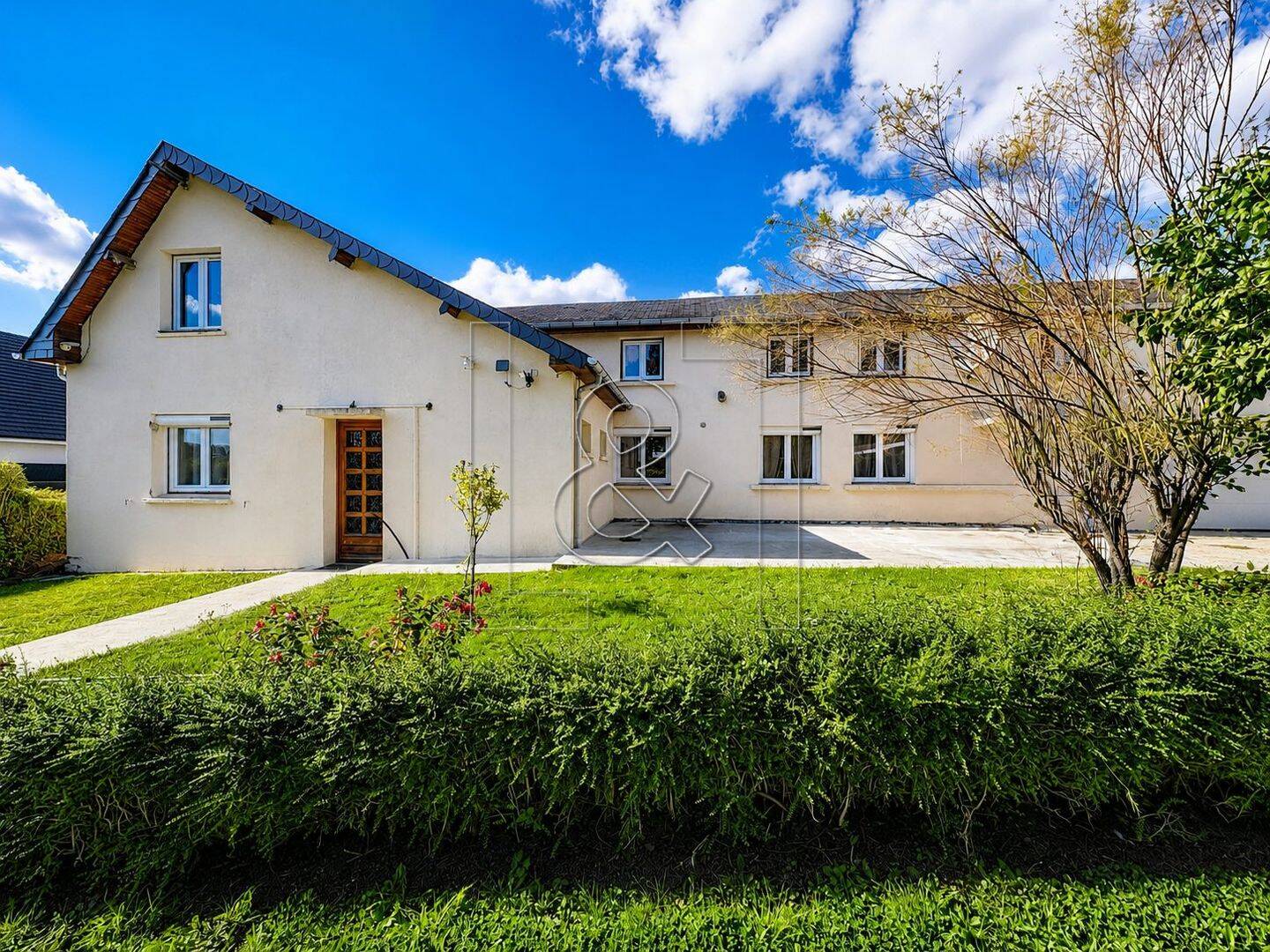 Maison 9 pièces 237 m² · à Boos · 237 m² · 325 000 €