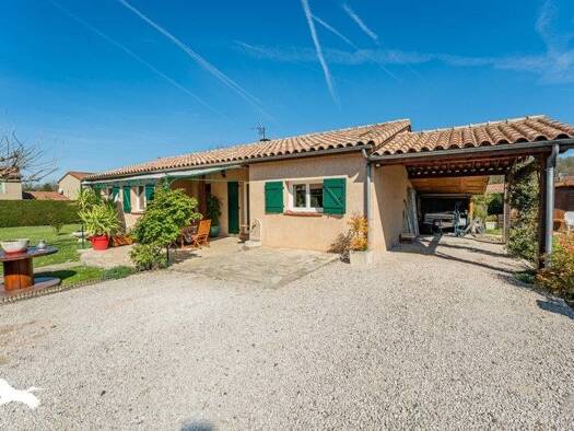 Maison de plain-pied à vendre 205 000 € 5 pièces 4 chambres 109 m² 847 m² de terrain Beauchalot 31360