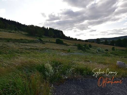 Terrain constructible viabilisé à vendre 57 000 € 945 m² de terrain Dunières 43220