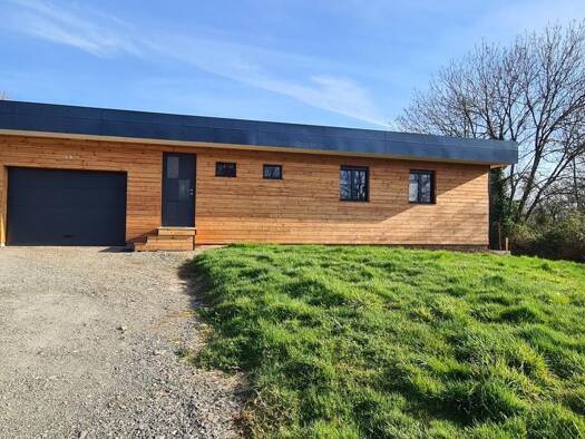 Maison à vendre 199 900 € 3 pièces 2 chambres 72 m² 1 529 m² de terrain Badecon-le-Pin 36200