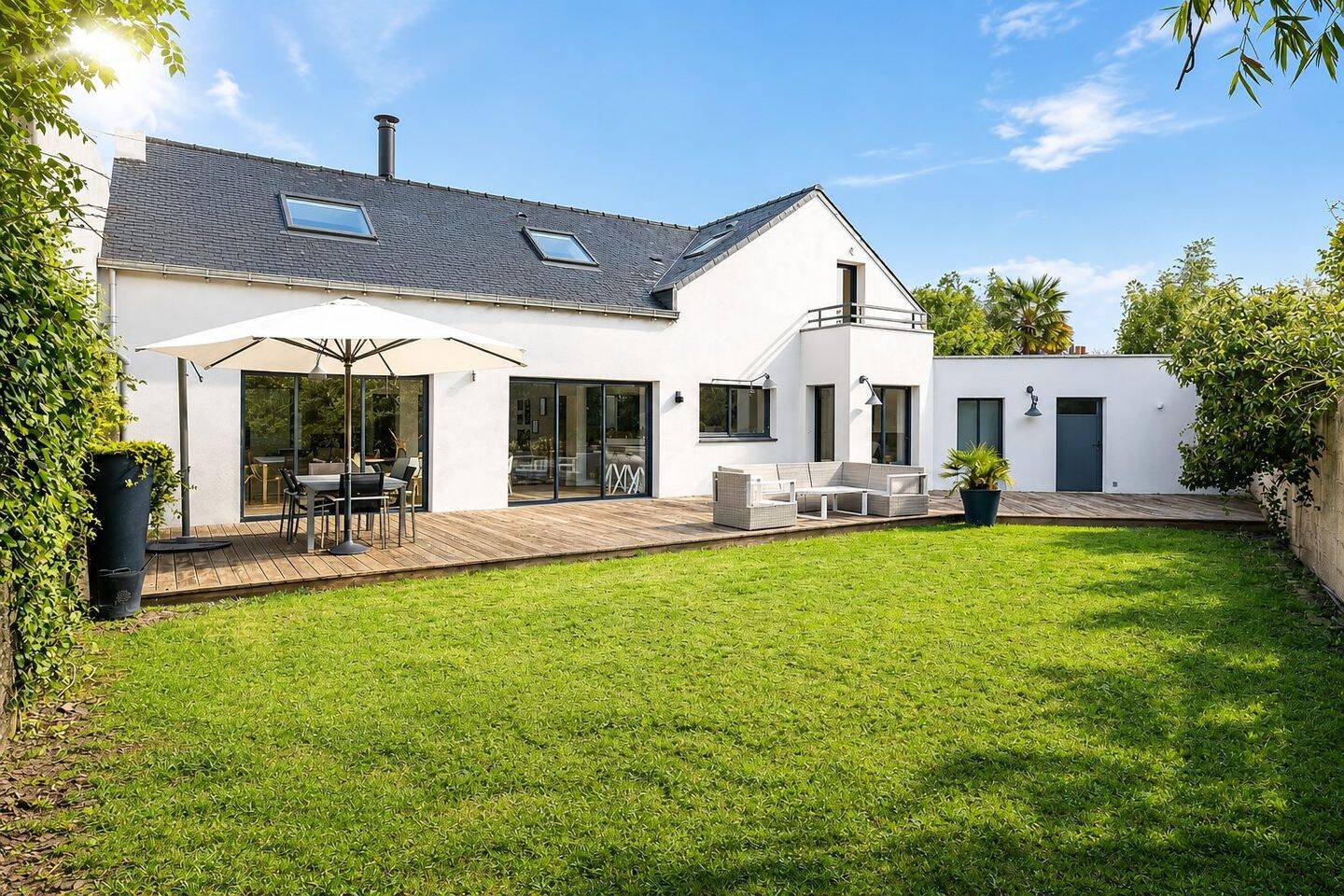 Maison 6 pièces 160 m² · à Nantes · 160 m² · 988 000 €