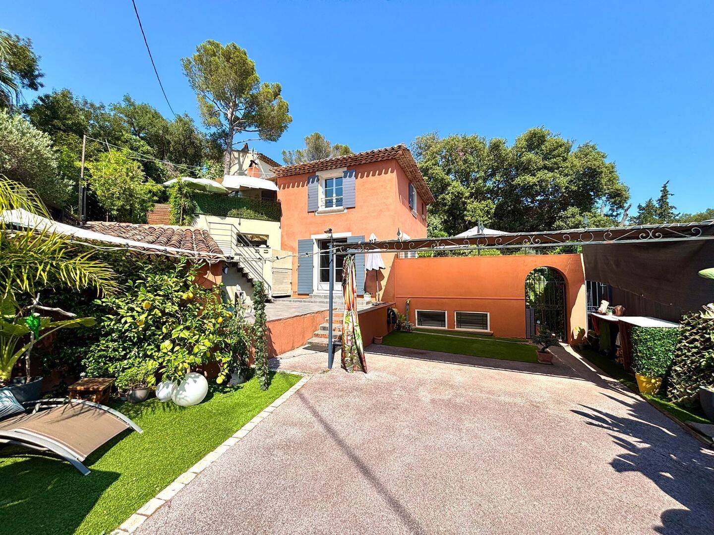 Maison 5 pièces 100 m² · à Saint-Raphaël · 100 m² · 695 000 €