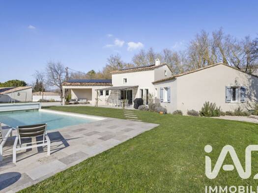 Maison à vendre 741 950 € 5 pièces 4 chambres 127 m² 1 301 m² de terrain Le Puy-Sainte-Réparade 13610