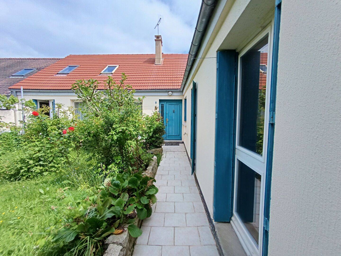 Maison 4 pièces 97 m² · à Élancourt · 97 m² · 300 000 €