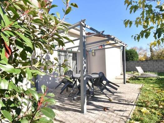 Maison de plain-pied à vendre 359 000 € 5 pièces 4 chambres 652 m² de terrain Blyes 01150