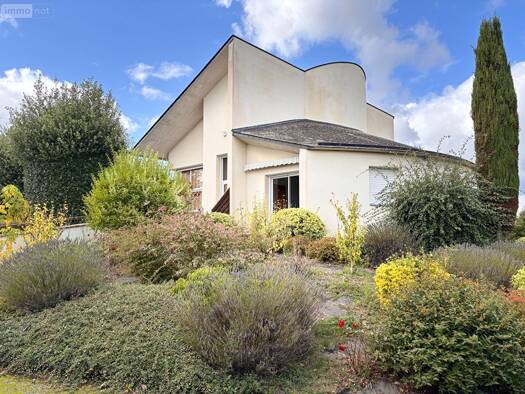 Maison à vendre 220 000 € 6 pièces 4 chambres 150 m² 3 420 m² de terrain Cléré-sur-Layon 49560