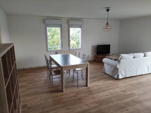 Colocation à louer 990 € 4 pièces 3 chambres 86 m² Étage 2/2 Saint Eloi-Touffenet-Breuil-Mingot Poitiers 86000