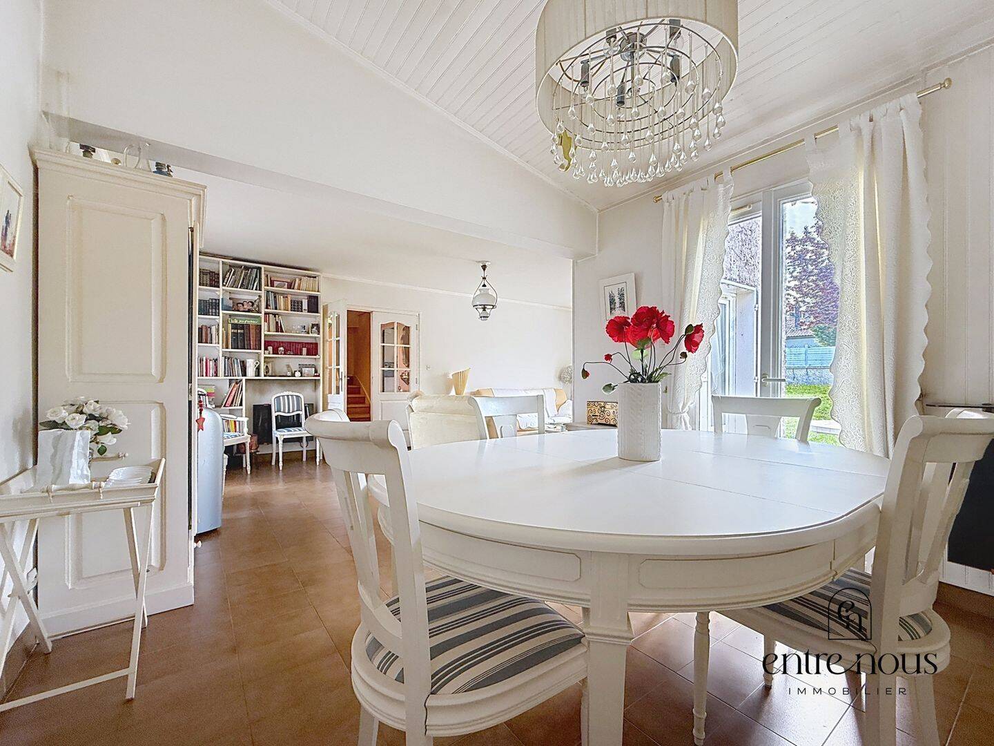 Maison 5 pièces 140 m² · à Bourgoin-Jallieu · 140 m² · 349 000 €