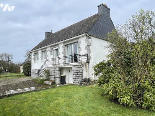 Maison à vendre 157 560 € 5 pièces 4 chambres 81 m² 8 122 m² de terrain Pluvigner 56330