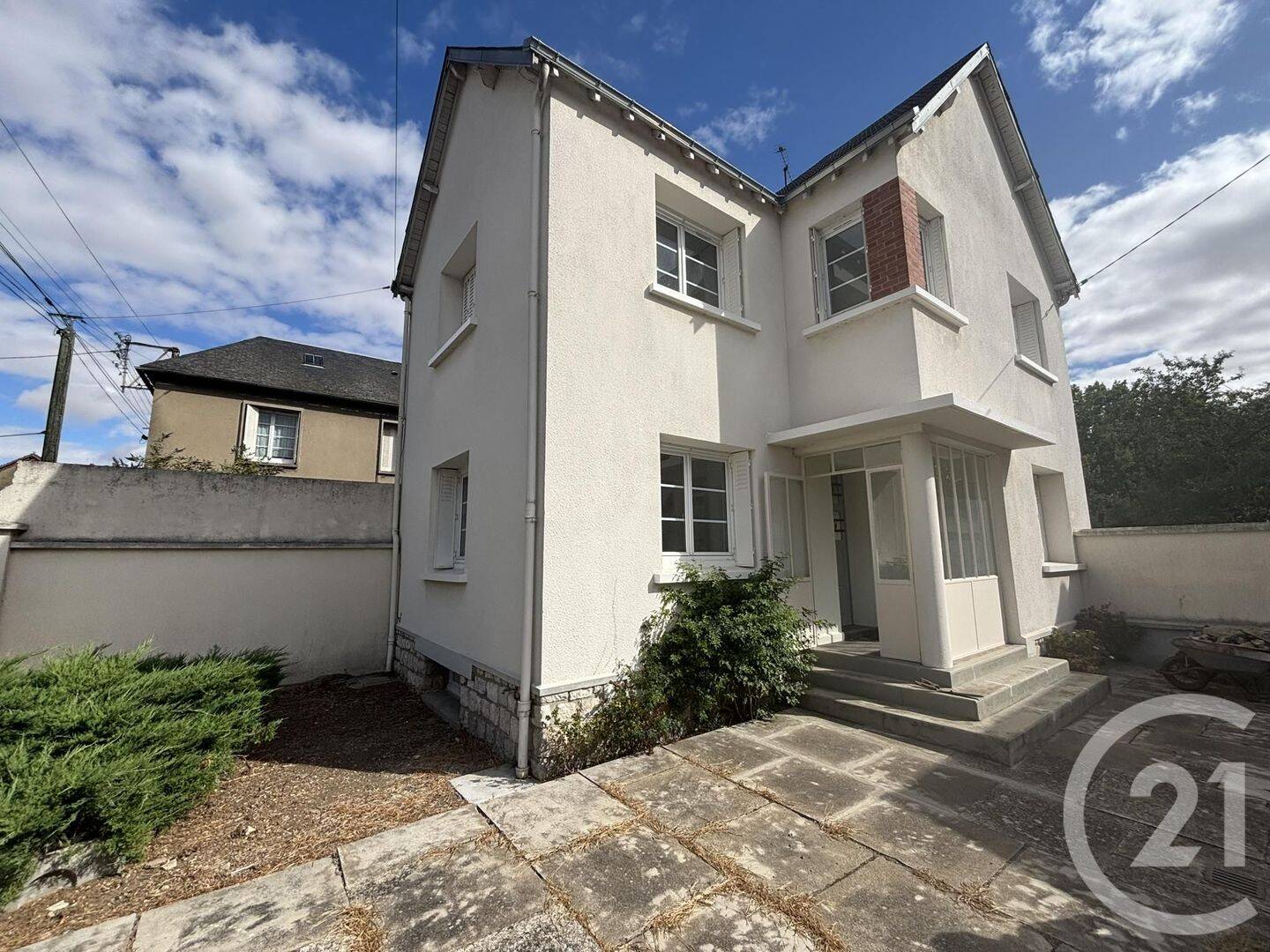 Maison 4 pièces 97 m² · à Chartres · 97,4 m² · 1 100 €/mois