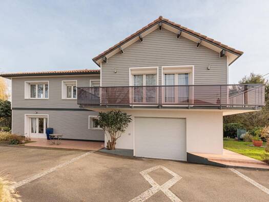 Maison à vendre 430 500 € 6 pièces 4 chambres 200 m² 1 951 m² de terrain Saint-Vincent-de-Paul 40990