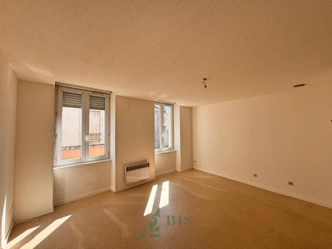 Appartement 2 pièces 41 m² · à Roanne · 41 m² · 280 €/mois