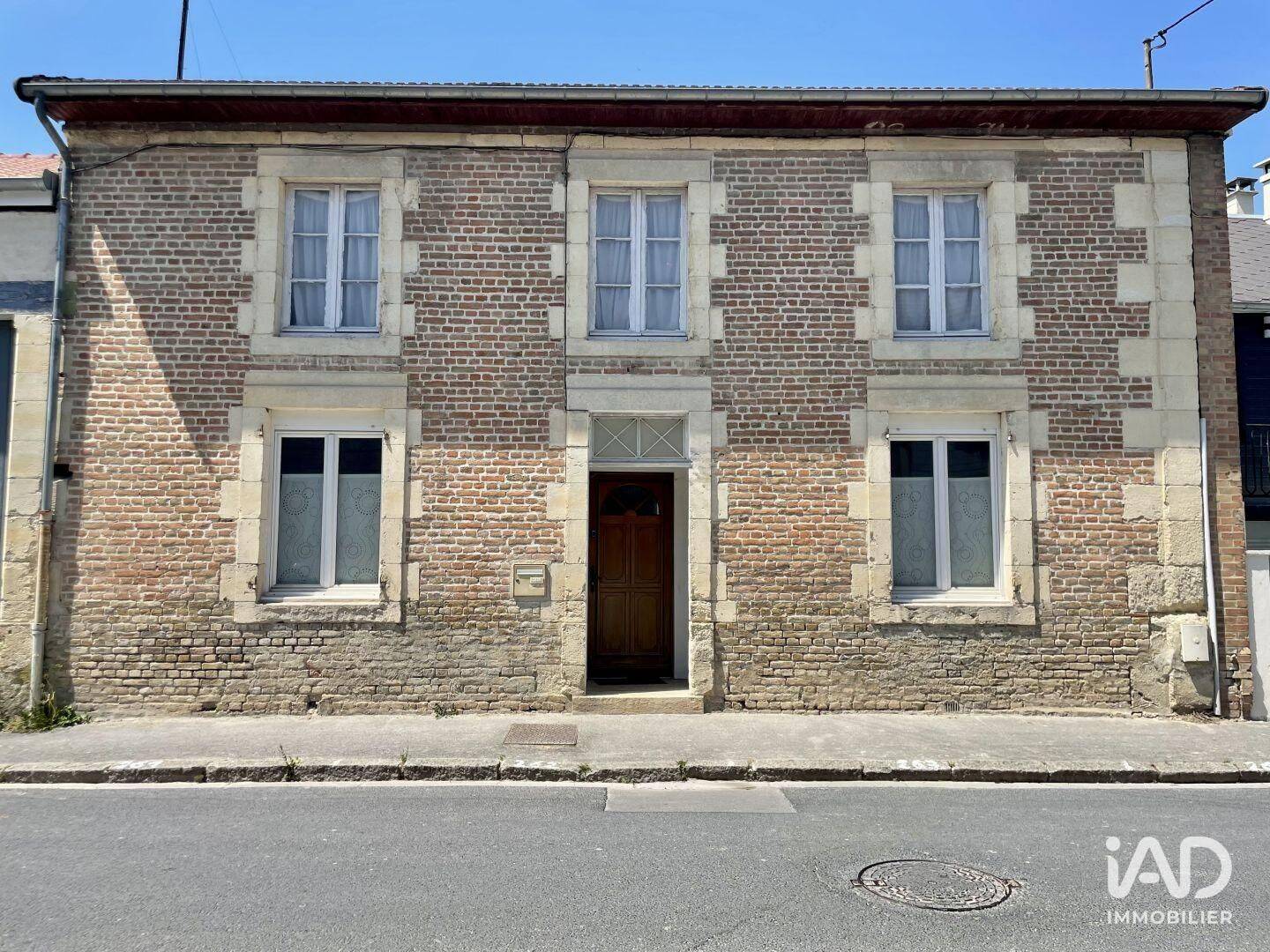 Maison 5 pièces 157 m² · à Isles-sur-Suippe · 157 m² · 229 000 €