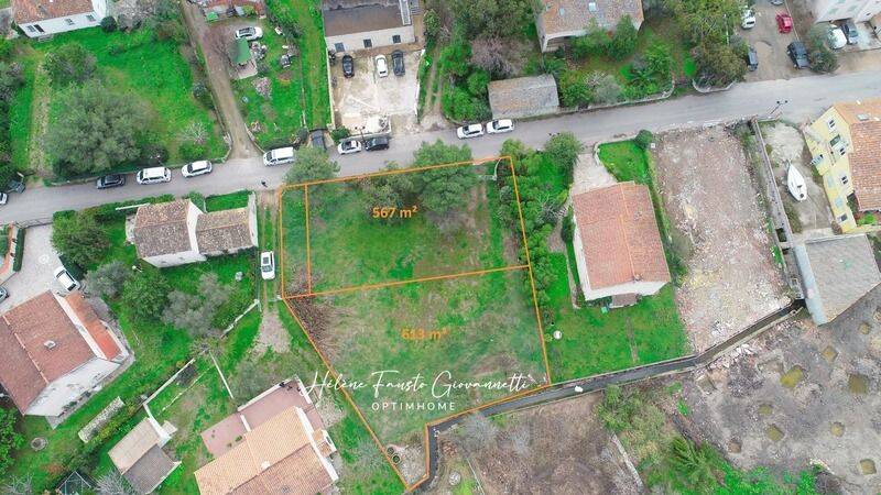 Terrain de 613 m² à Saint-Florent - photo 2