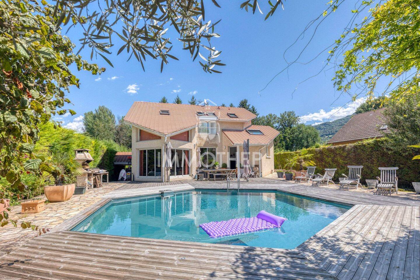 Maison 6 pièces 162 m² · à Le Champ-près-Froges · 162 m² · 595 000 €