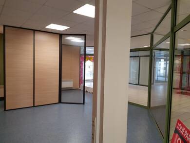 Local commercial à louer 400 € 43 m² de surface de vente Sud Mamers 72600