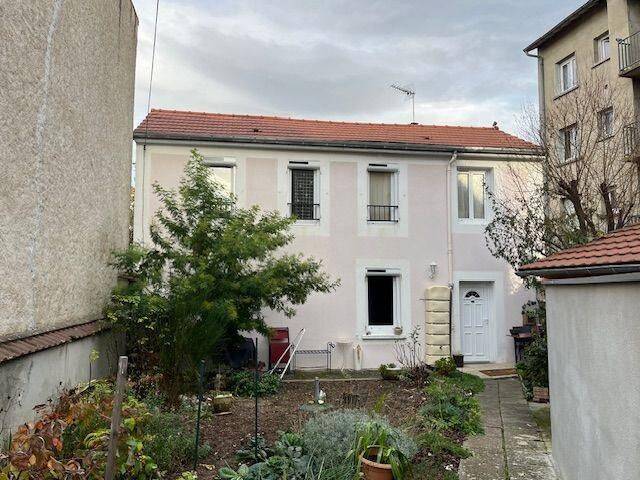 Maison 3 pièces 88 m² · à Vichy · 88 m² · 700 €