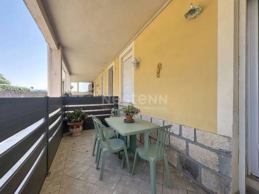 Appartement à vendre 404 000 € 3 pièces 2 chambres 76,7 m² RDC Sud Le Grau-du-Roi 30240