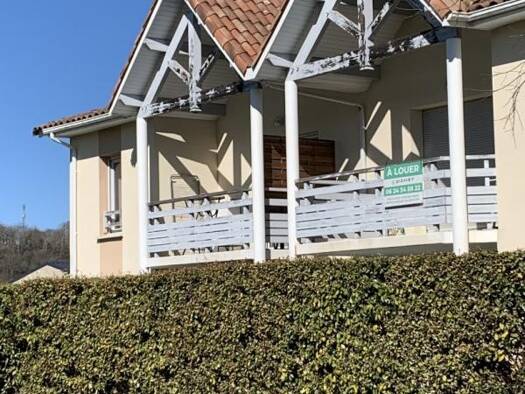 Appartement à louer 500 € 2 pièces 1 chambre 40 m² 1er étage Montréjeau 31210