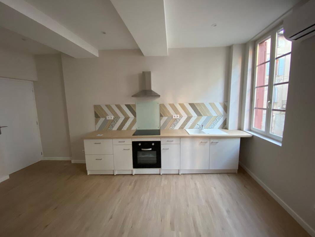 Appartement 2 pièces 45 m² · à Castres · 45 m² · 570 €