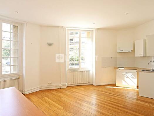 Appartement à vendre 572 000 € 3 pièces 2 chambres 54 m² RDC/3 Mouton Duvernet Paris 14ème arrondissement 75014