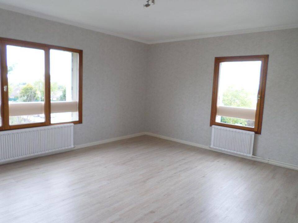 Appartement 2 pièces 57 m² · à Auxerre · 57 m² · 583 €
