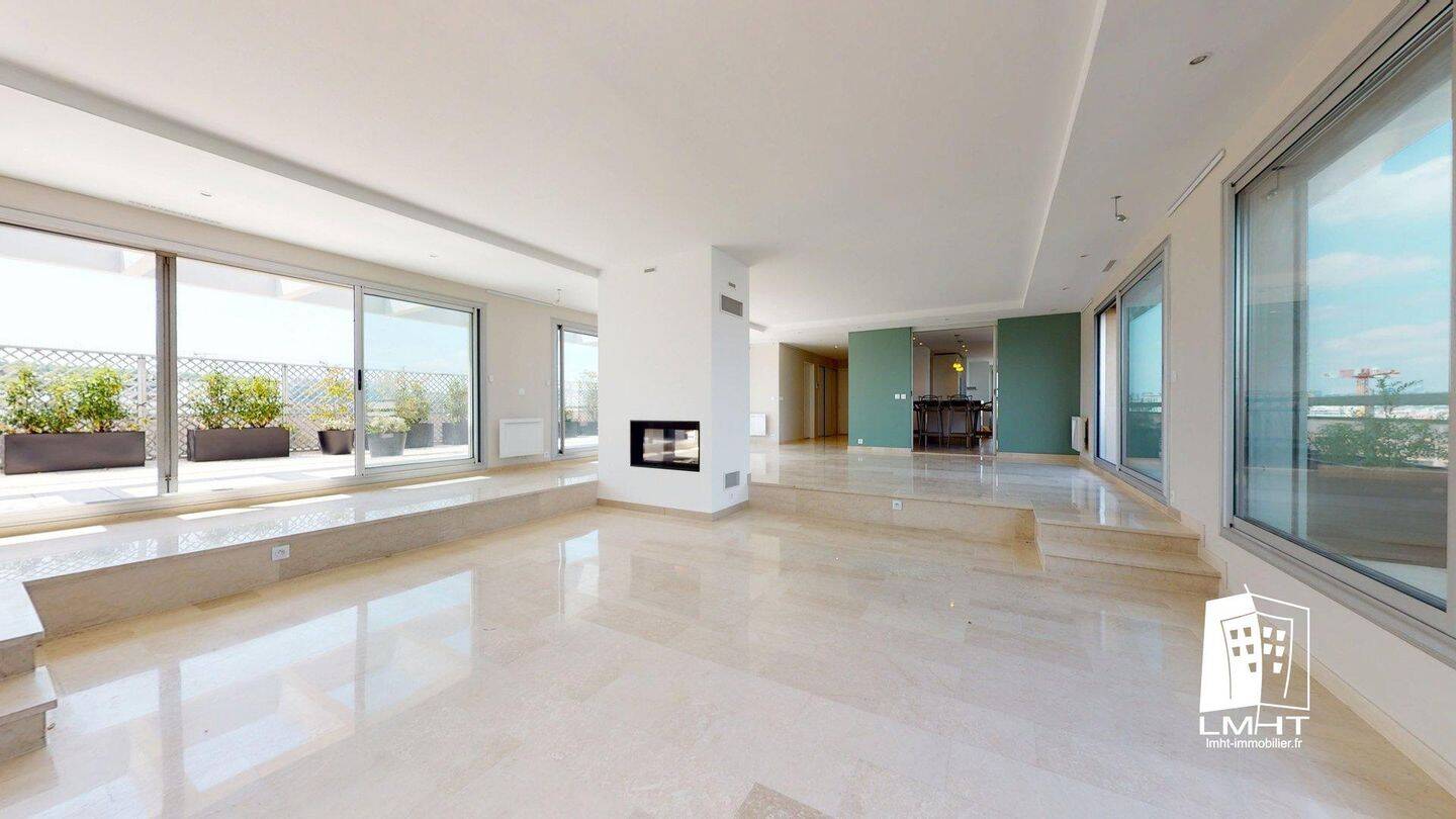 Appartement 5 pièces 195 m² · à Boulogne-Billancourt · 194,9 m² · 6 540 €/mois