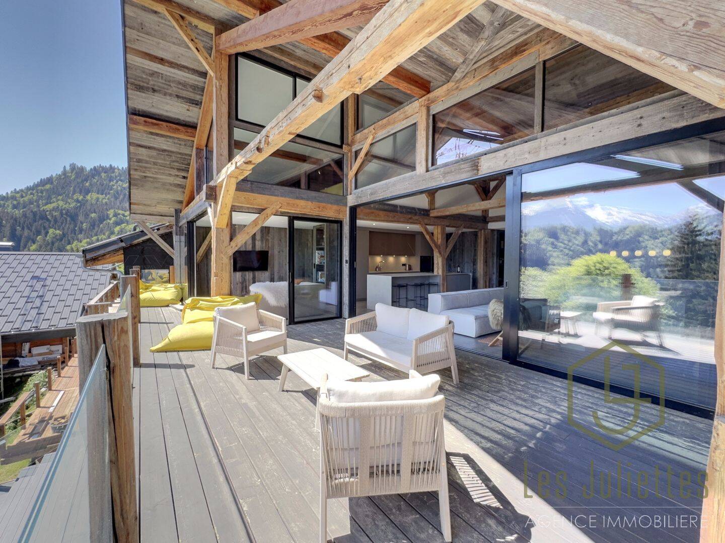Maison 7 pièces 238 m² · à La Côte-d'Arbroz · 237,9 m² · 1 695 000 €