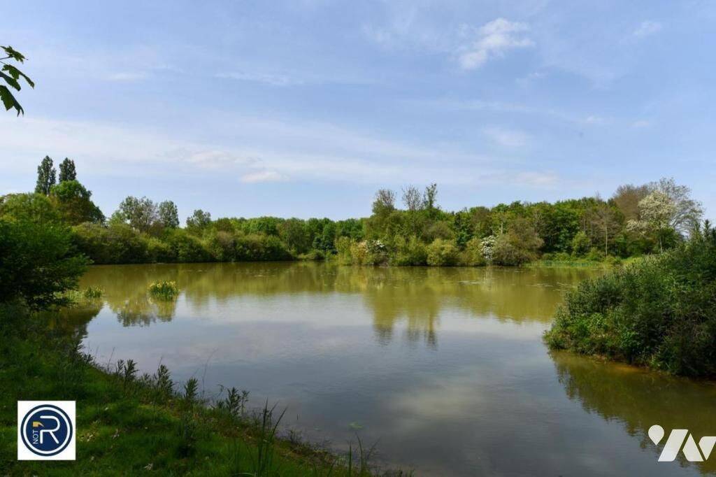 Maison 1 pièce 943 m² · à La Chapelle-Anthenaise · 943 m² · 286 000 €