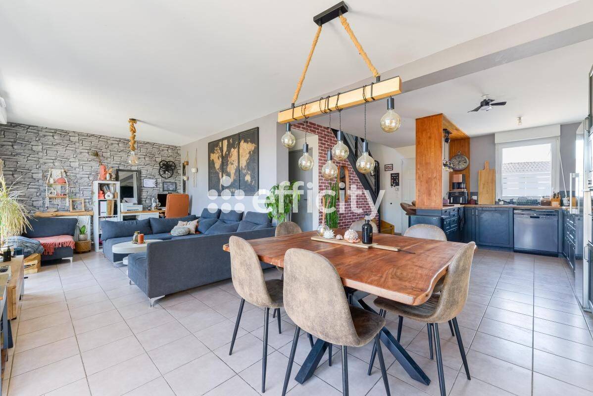 Maison 5 pièces 103 m² · à Pont-Saint-Martin · 103 m² · 299 900 €