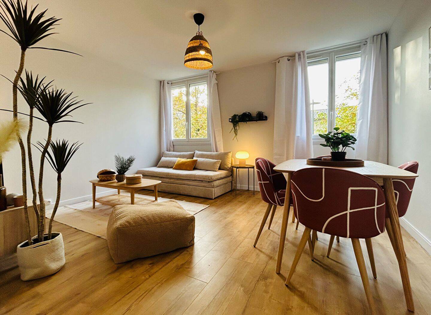 4 pièces 81 m² · à Villeurbanne · 81 m² · 530 €