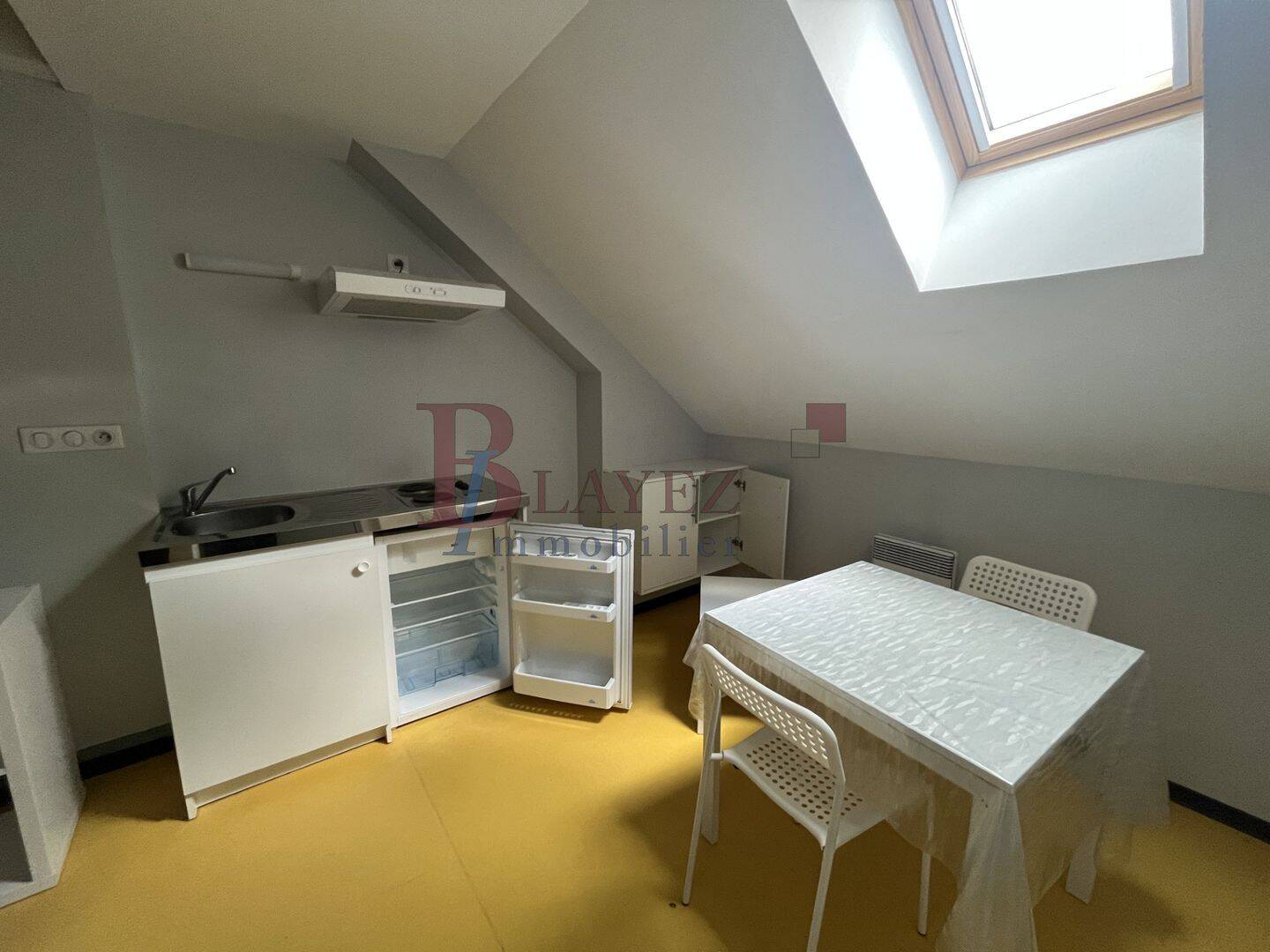 Appartement 1 pièce 16 m² · à Égletons · 16,3 m² · 300 €/mois