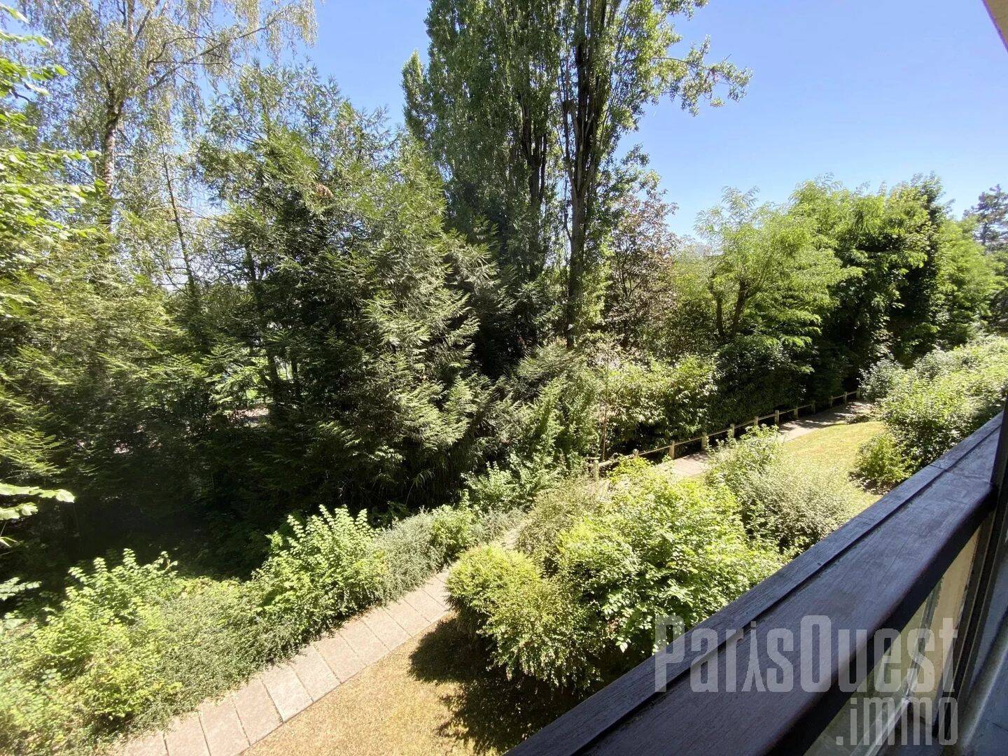 Appartement 6 pièces 108 m² · à Ville-d'Avray · 108 m² · 600 000 €