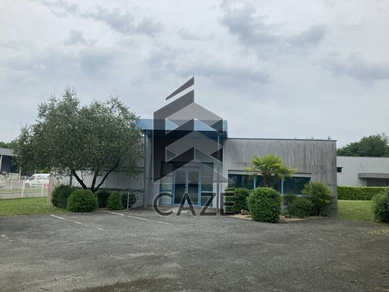 Espace bureau à vendre 640 000 € 355 m² de bureaux Beychac et Caillau 33750