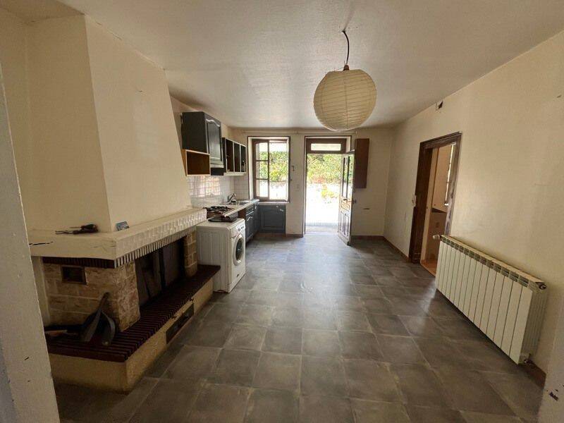 Maison 2 pièces 46 m² · à Fleurat · 46 m² · 45 000 €